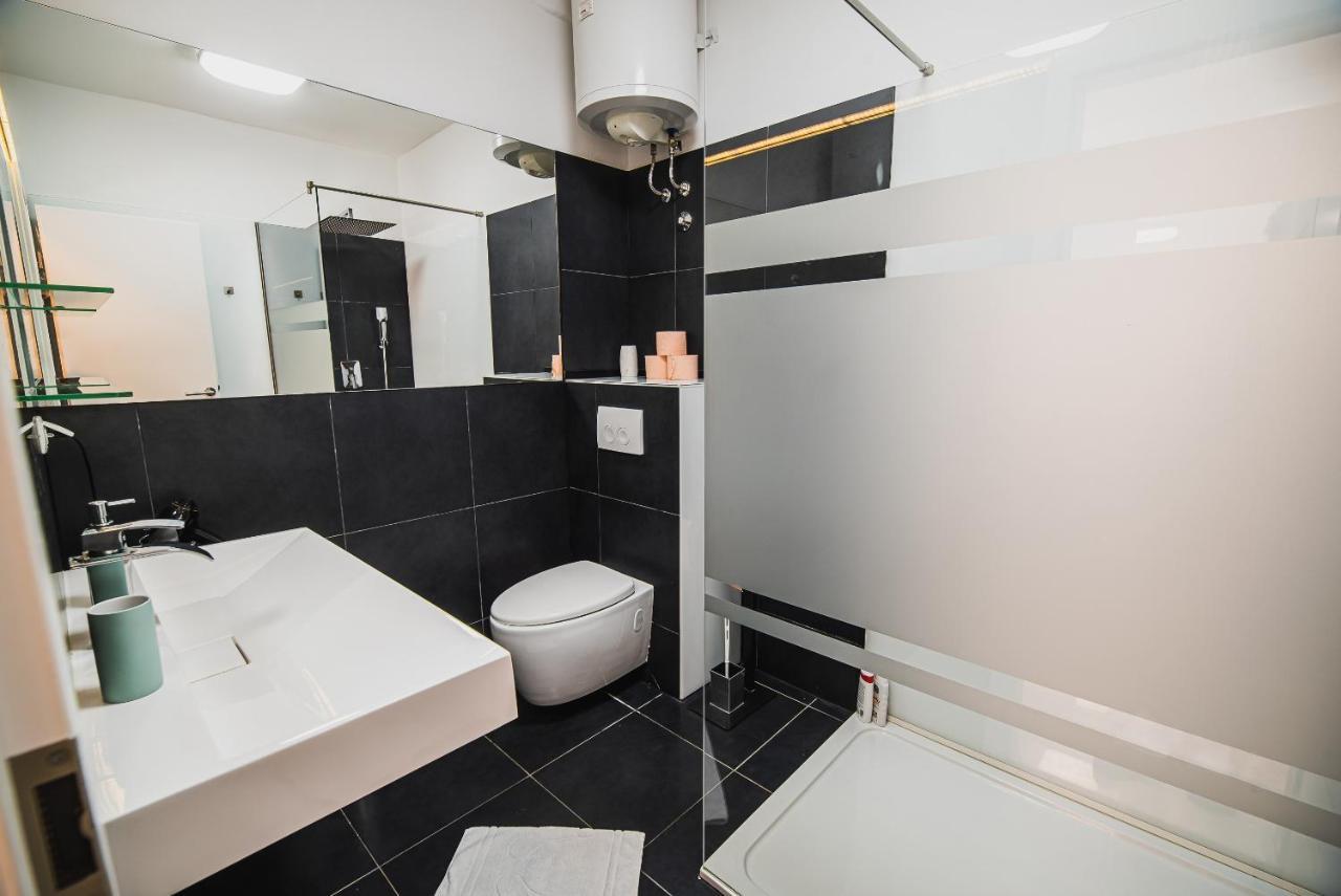 Downtown Park Apartments With Balcony Vodice Exterior foto