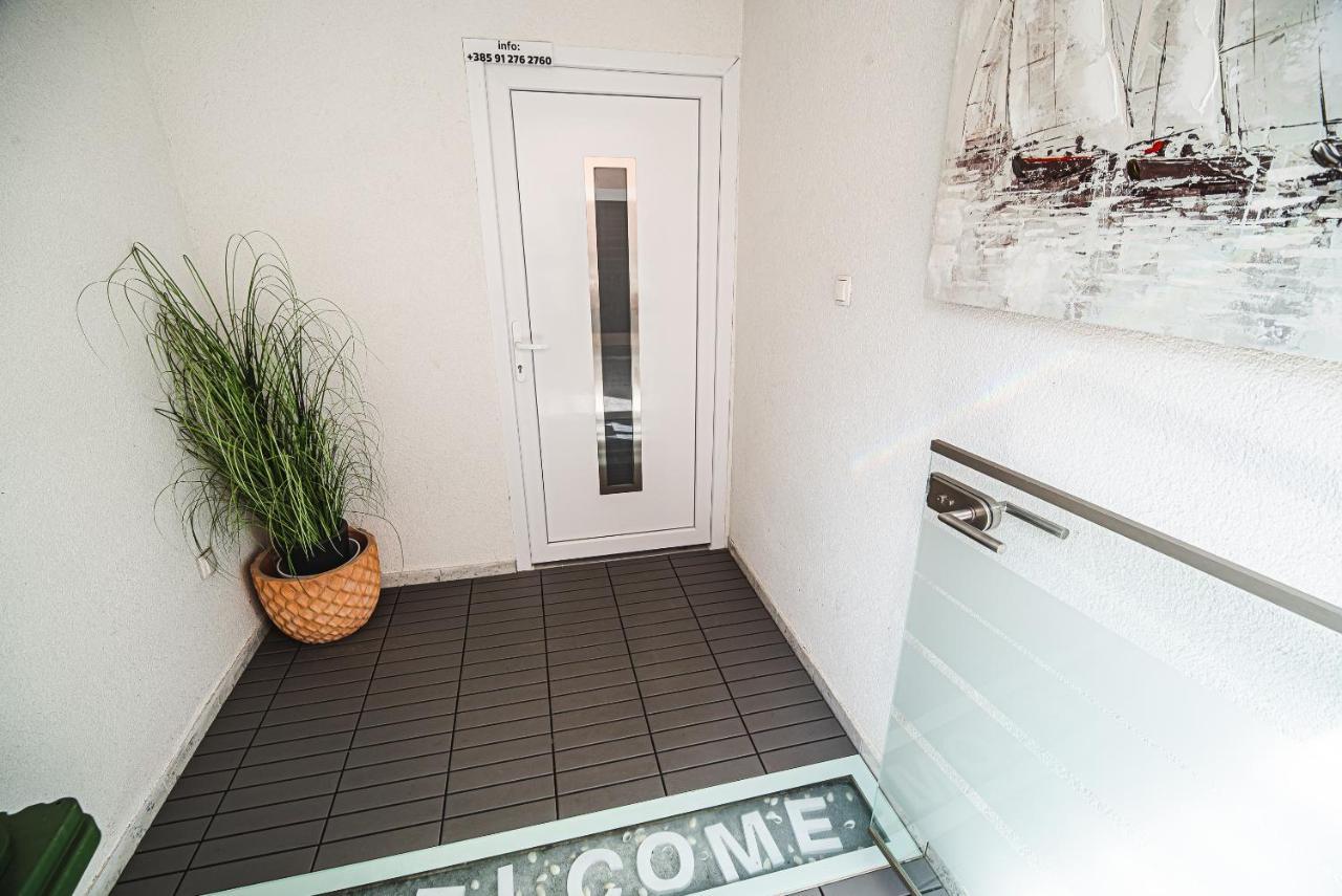Downtown Park Apartments With Balcony Vodice Exterior foto